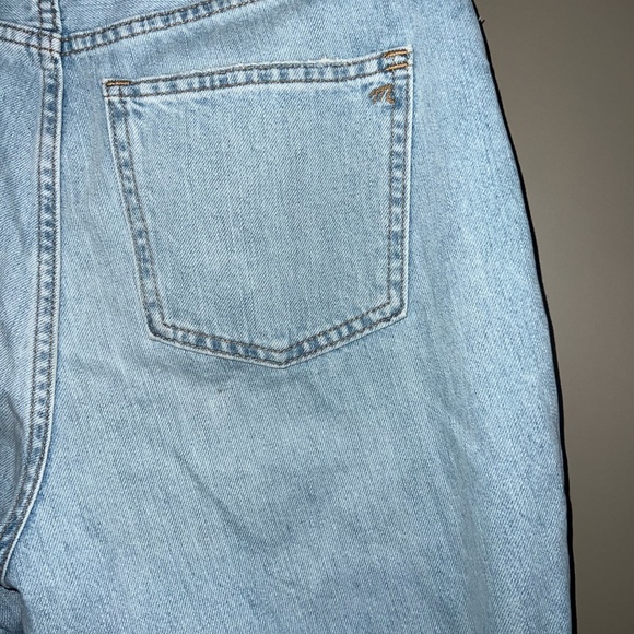 The Petite Curvy Perfect Vintage Jean in Fitzgerald Wash - Picture 10 of 11